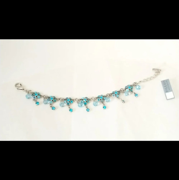 Beautiful Blue Genuine Crystal Bracelet NWT ๐ - Picture 2 of 10